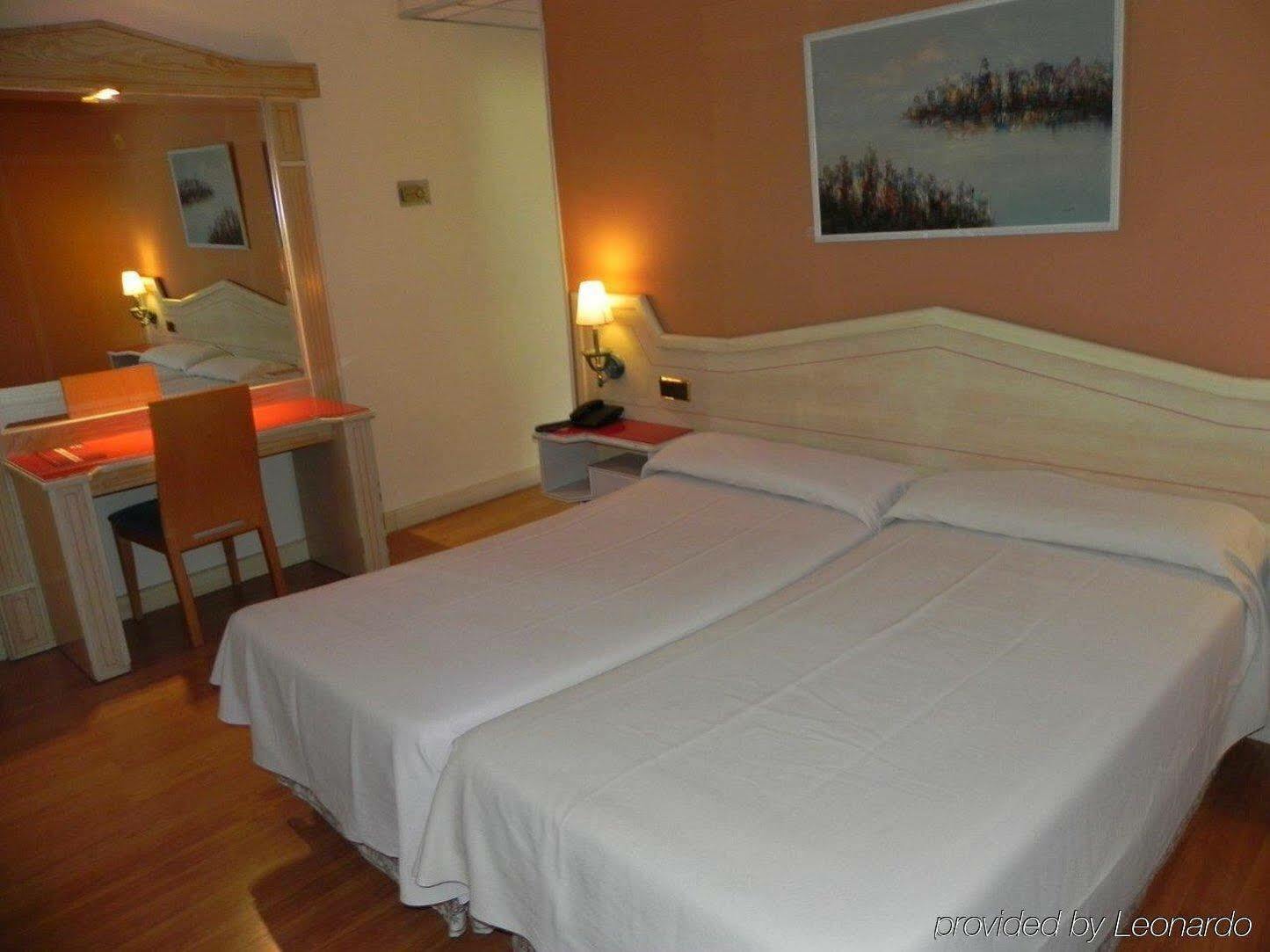 Ana Maria Hotel 3*